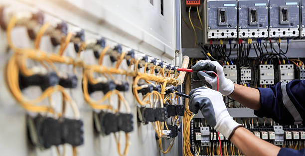 Professional Electrician technician working in New Bern, NC
